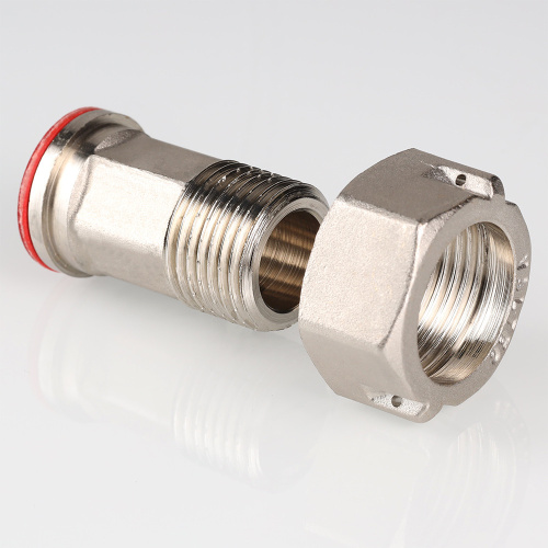 Резьбовой фитинг VALTEC Полусгон с накидной гайкой (под пломбу) 3/4" фото в интернет-магазине САНТЕХСИТИ