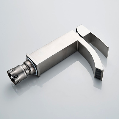 smesitel-dlya-rakoviny-ledeme-l71017004