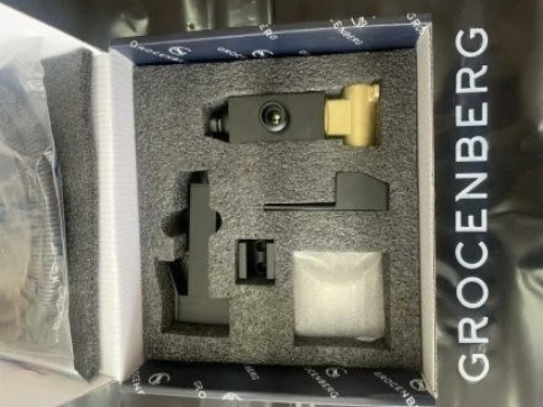 Смеситель встраиваемый с гигиеническим душем Grocenberg GB002 Черный матовый фото в интернет-магазине САНТЕХСИТИ