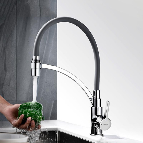 Смеситель для кухни с гибким изливом Ledeme L4499-9 фото в интернет-магазине САНТЕХСИТИ