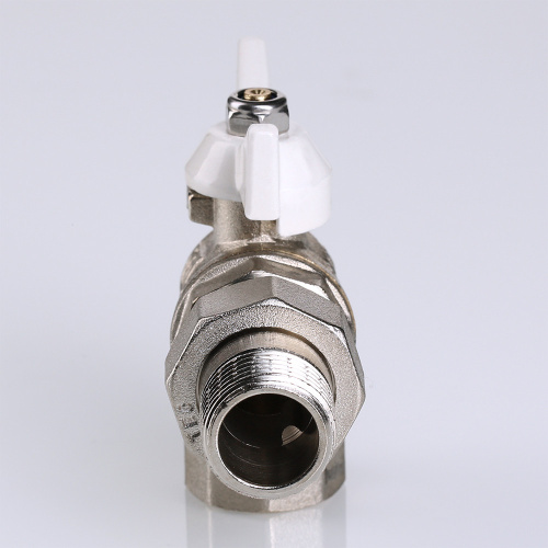 Кран с полусгоном VALTEC угловой 1/2" БЕЛАЯ ручка (8/96) фото в интернет-магазине САНТЕХСИТИ