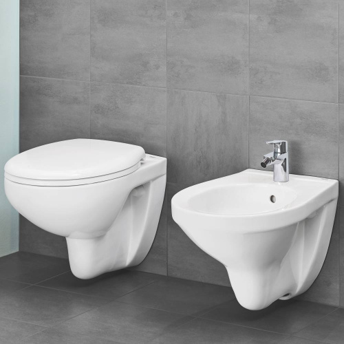 Подвесной унитаз Grohe Bau Ceramic безободковый, крышка микролифт фото в интернет-магазине САНТЕХСИТИ