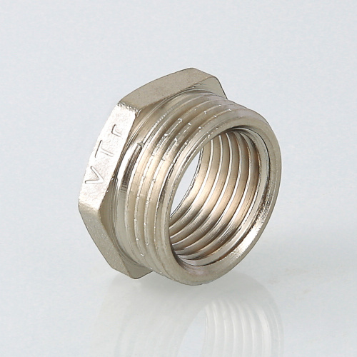 Резьбовой фитинг VALTEC Футорка 11/4"х1" нар.-вн. фото в интернет-магазине САНТЕХСИТИ