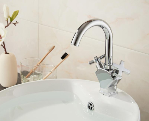 Смеситель для раковины Ledeme H84 L1084-2 фото в интернет-магазине САНТЕХСИТИ