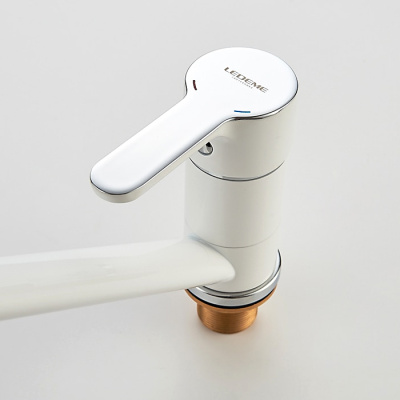 smesitel-dlya-kukhni-ledeme-l4903w035