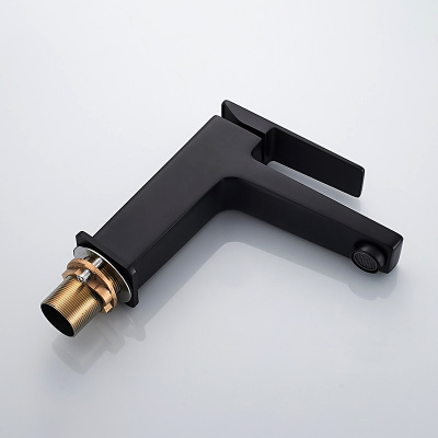 smesitel-dlya-rakoviny-ledeme-l1078b013