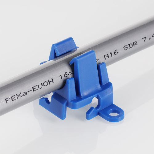 Клипса поворотная для крепление труб 14-20мм к арматурной сетке VALTEC фото в интернет-магазине САНТЕХСИТИ