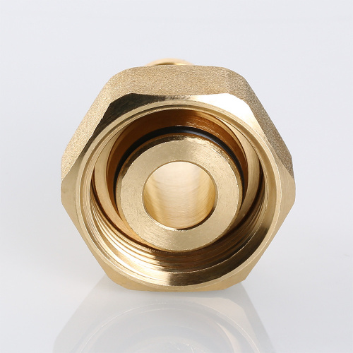 Аксиальный фитинг VALTEC Муфта с переходом на евроконус 16х3/4" фото в интернет-магазине САНТЕХСИТИ